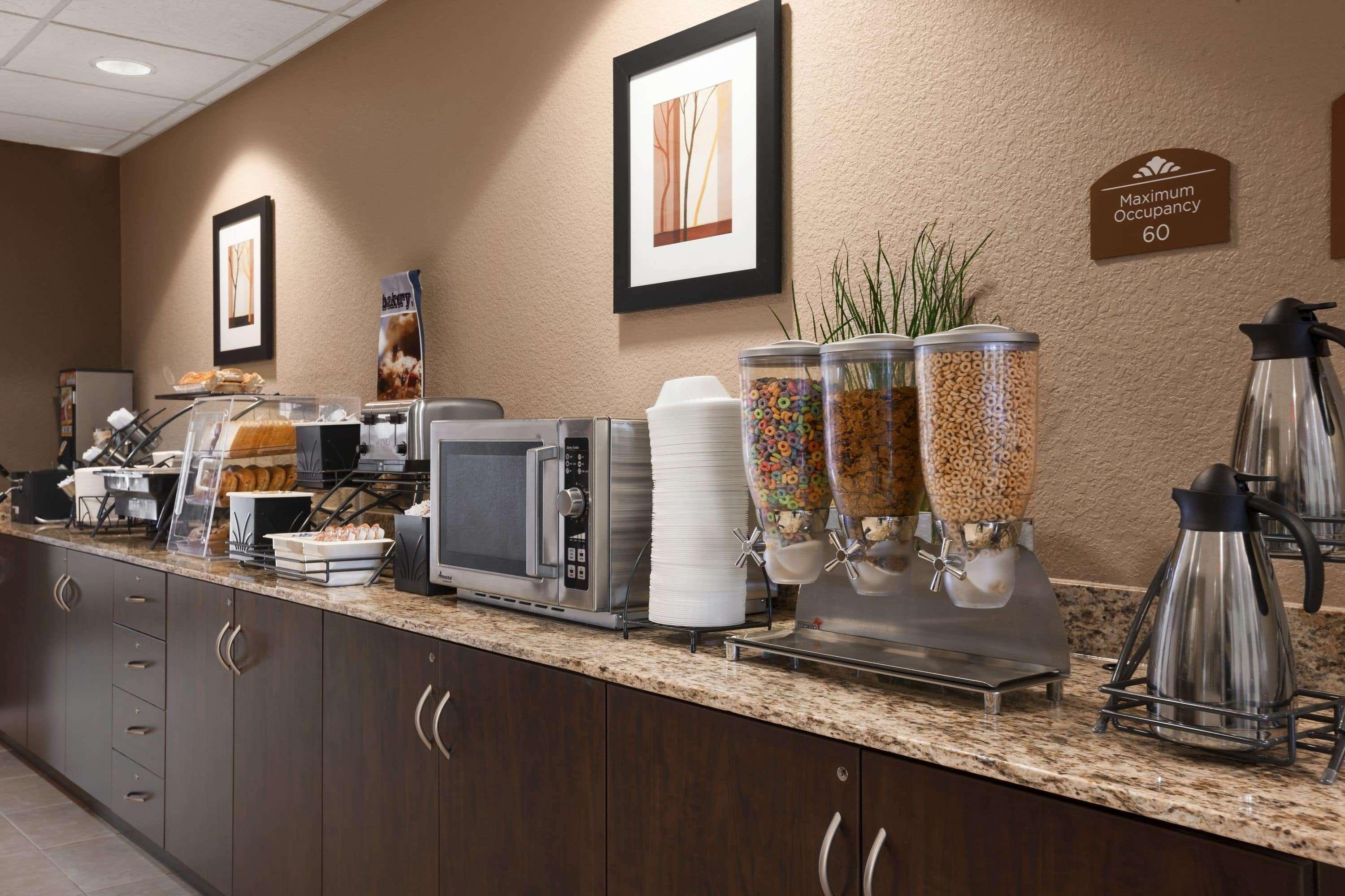 Microtel Inn & Suites Cotulla Exterior photo